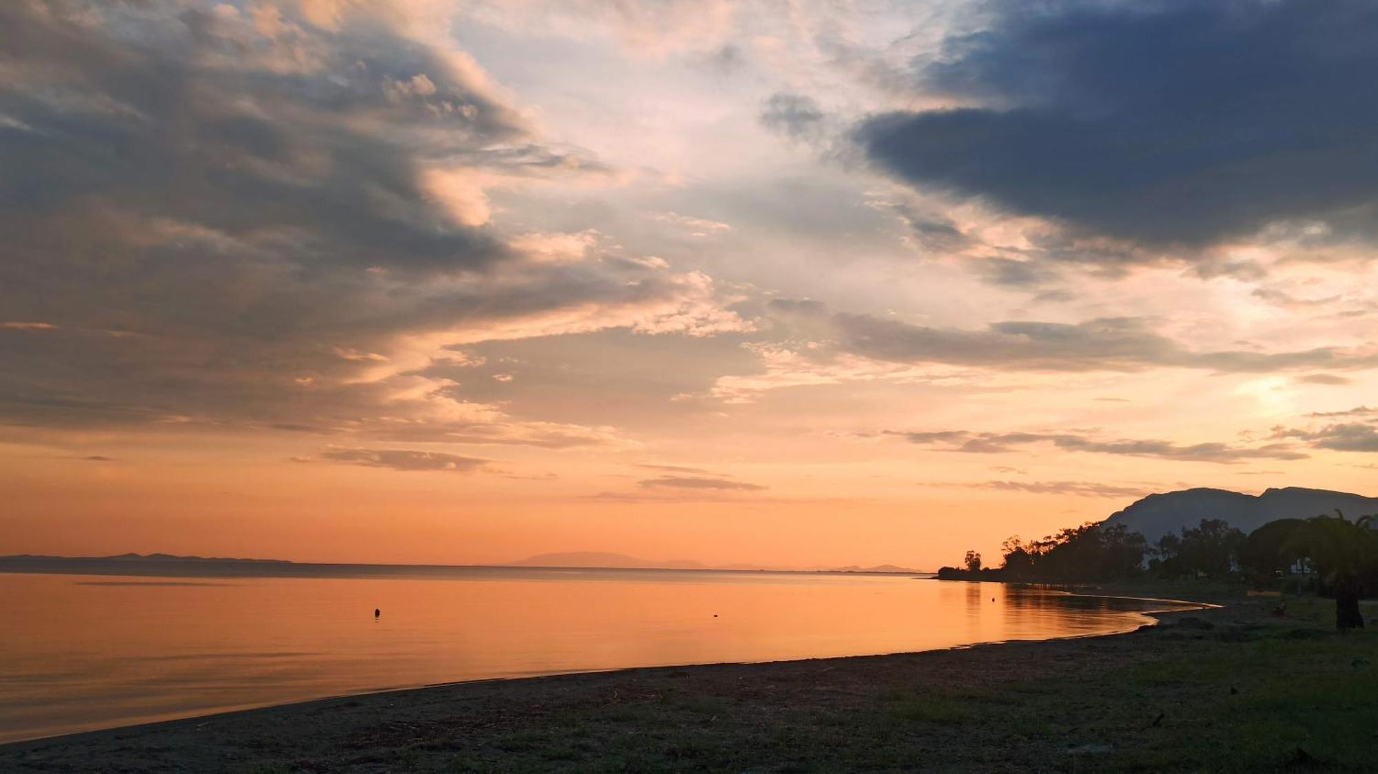 Nafpaktos Cottage By The Sea For Travelers And Dreamers! Luaran gambar